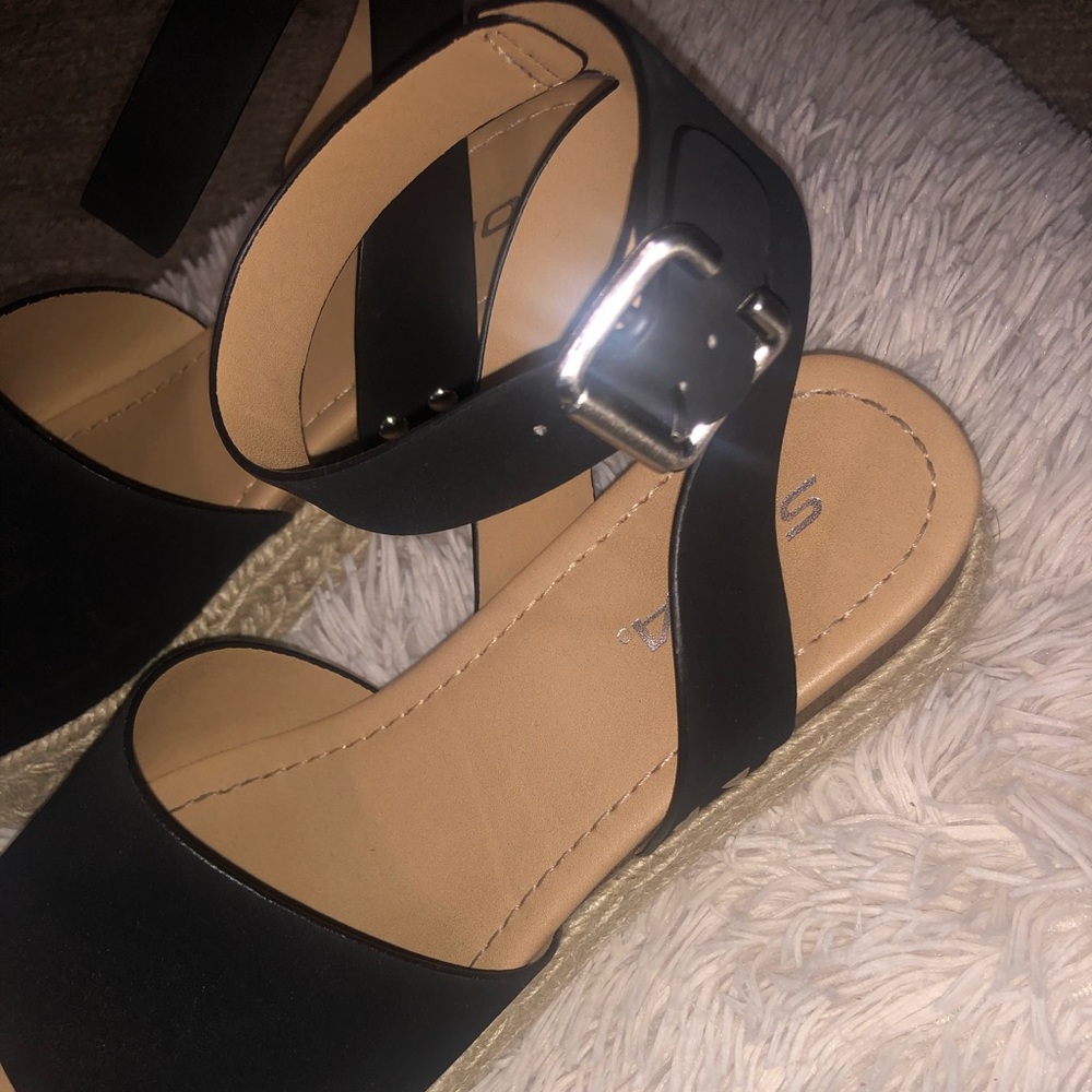 black espadrilles sandals - Picture 4 of 4